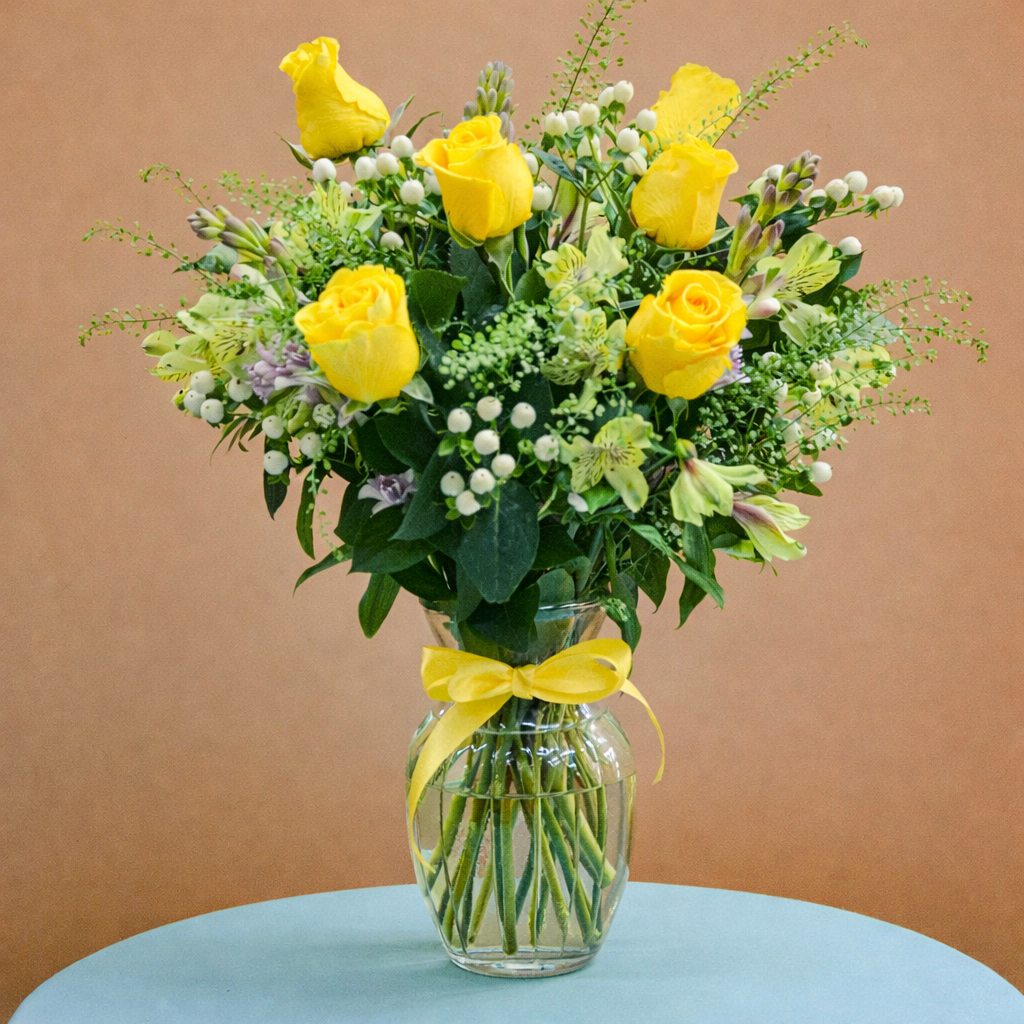 16 Yellow Roses